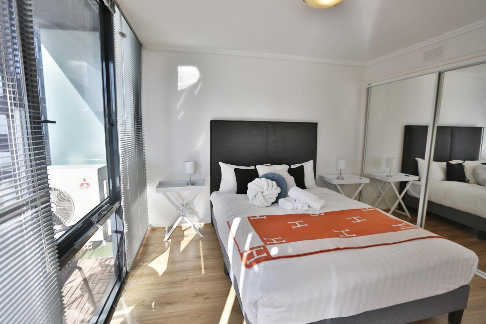 Stylish 2 Bedroom APT With CBD View Southbank